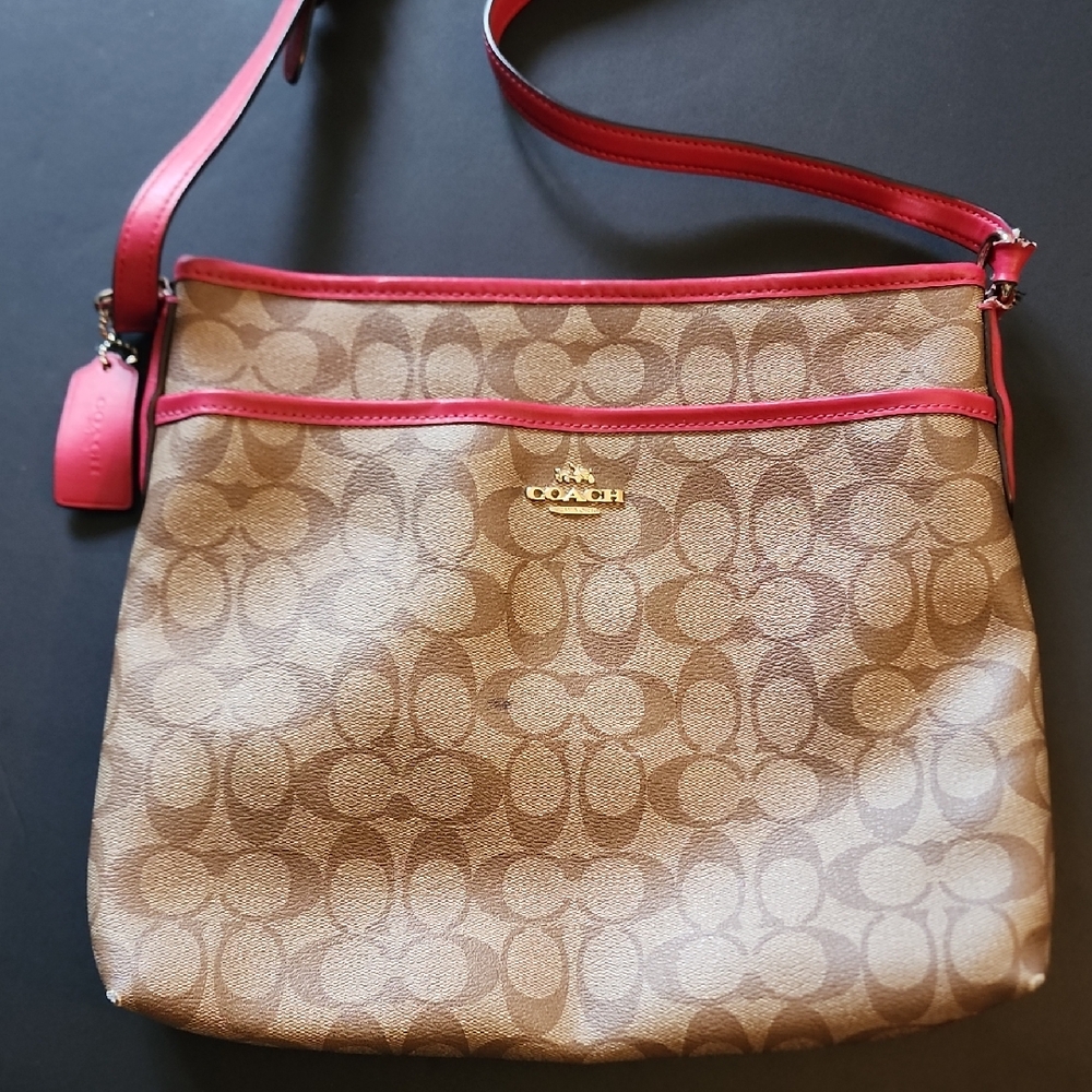 Coach Signature Crossbody‎ Shoulder Bag in Khaki & Pink